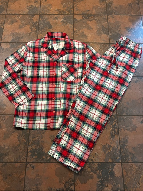 Other - 😍NWT Men’s Red & Green Plaid Flannel Pajama Set
